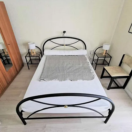 Marina - 3 Pieces 6 Couchages Port Mae-5644 *